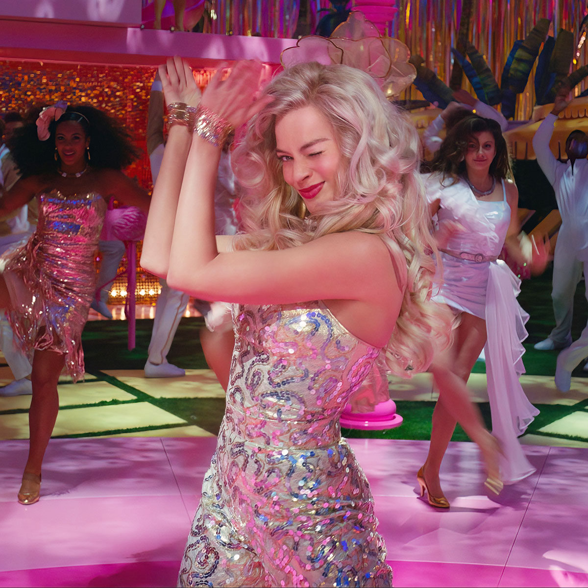 Fans Are Losing It Over Margot Robbie And Ryan Gosling As Barbie And Ken In  The New 'Barbie' Teaser—We Can't Wait To Watch! - SHEfinds