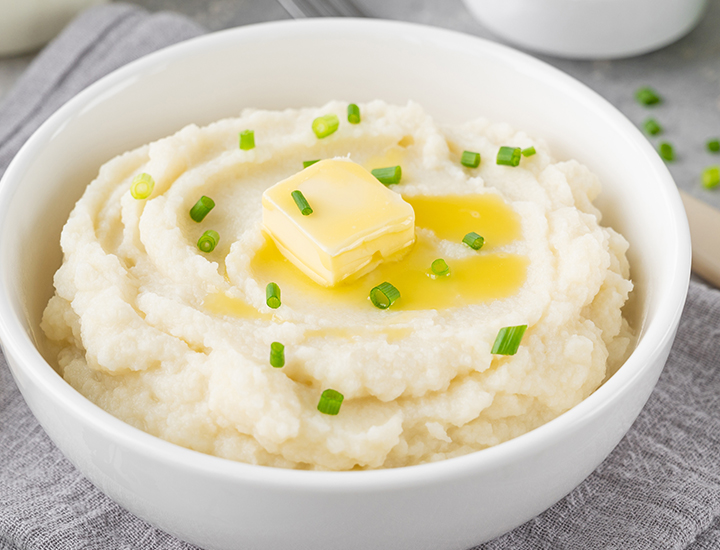 Bowl of mashed potatoes.