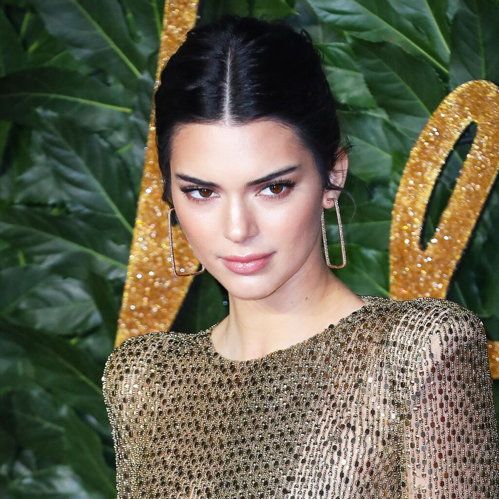 Kendall Jenner and Nicole Kidman are at the heart of the 'no-bra