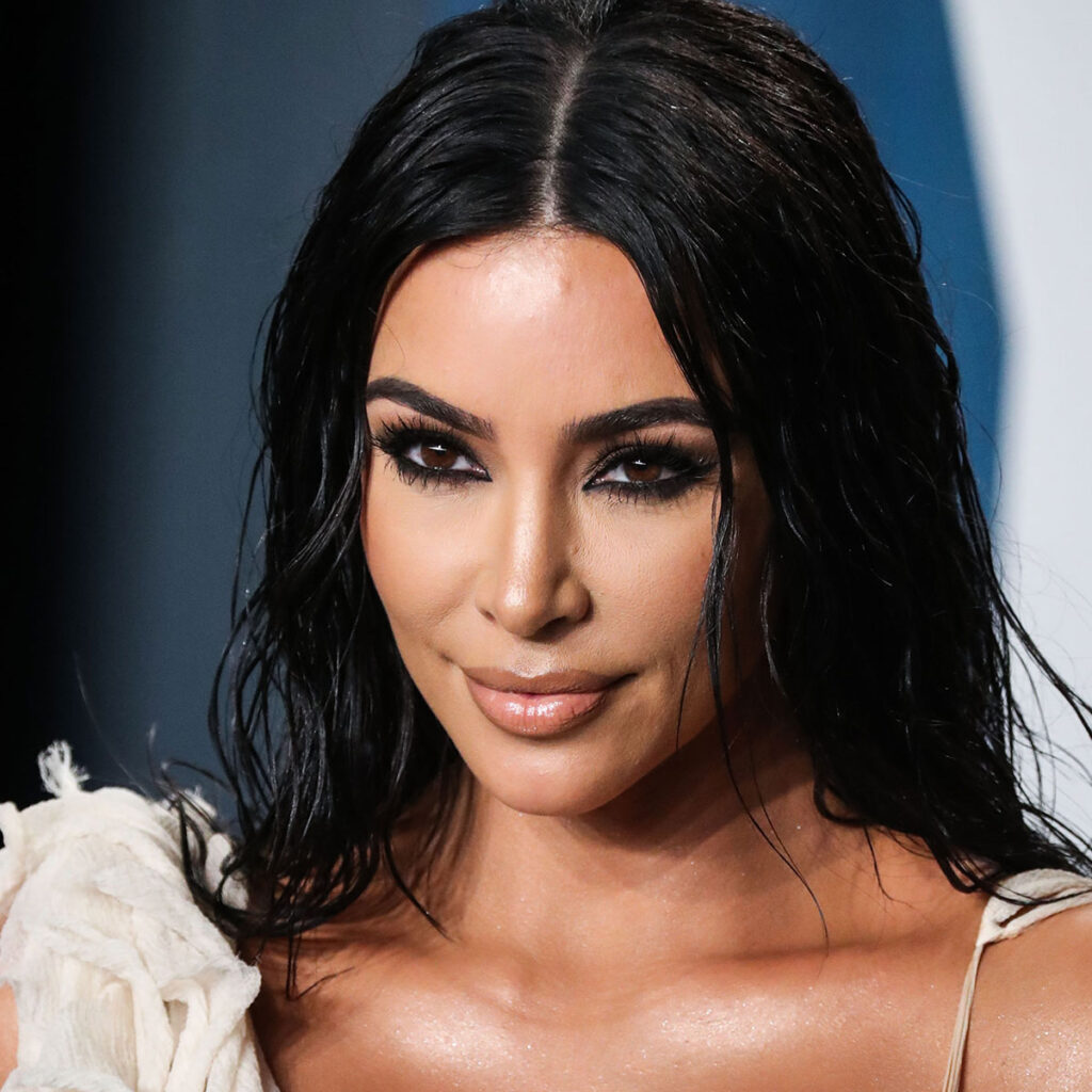 Kim Kardashian Shows Off Her Tiny Waist In A 'Barbiecore' Pink Bra And  Leggings For A SKIMS Event - SHEfinds