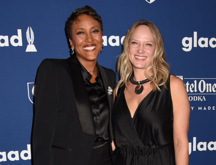 Robin Roberts posing with Amber Laign