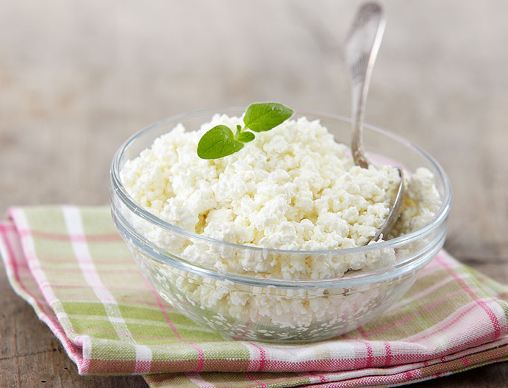 Bowl of cottage cheeese