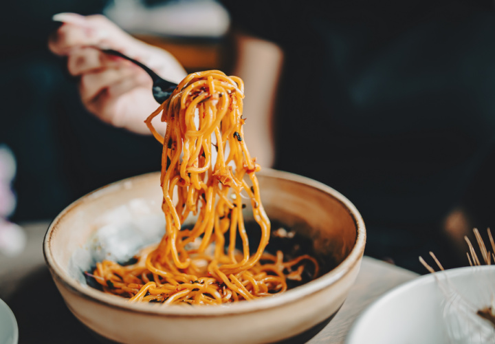 Pasta with red sauce