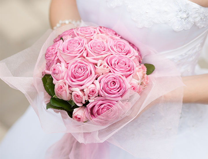 Pink rose flower bouquet