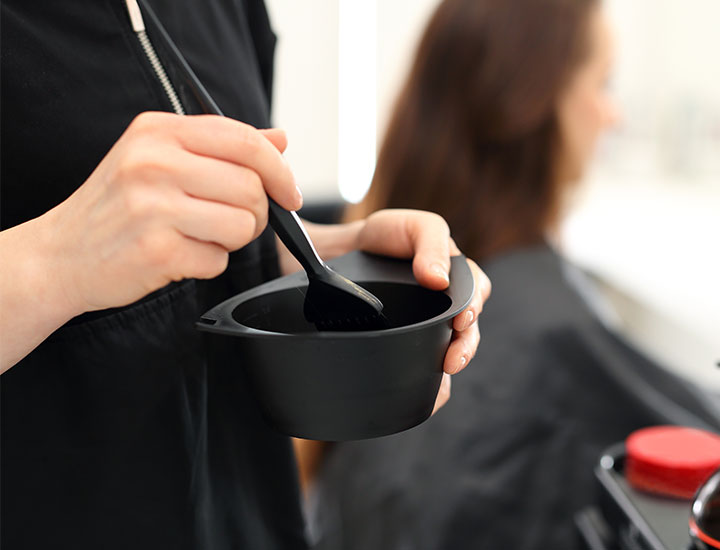 hairdresser-bleach-bowl