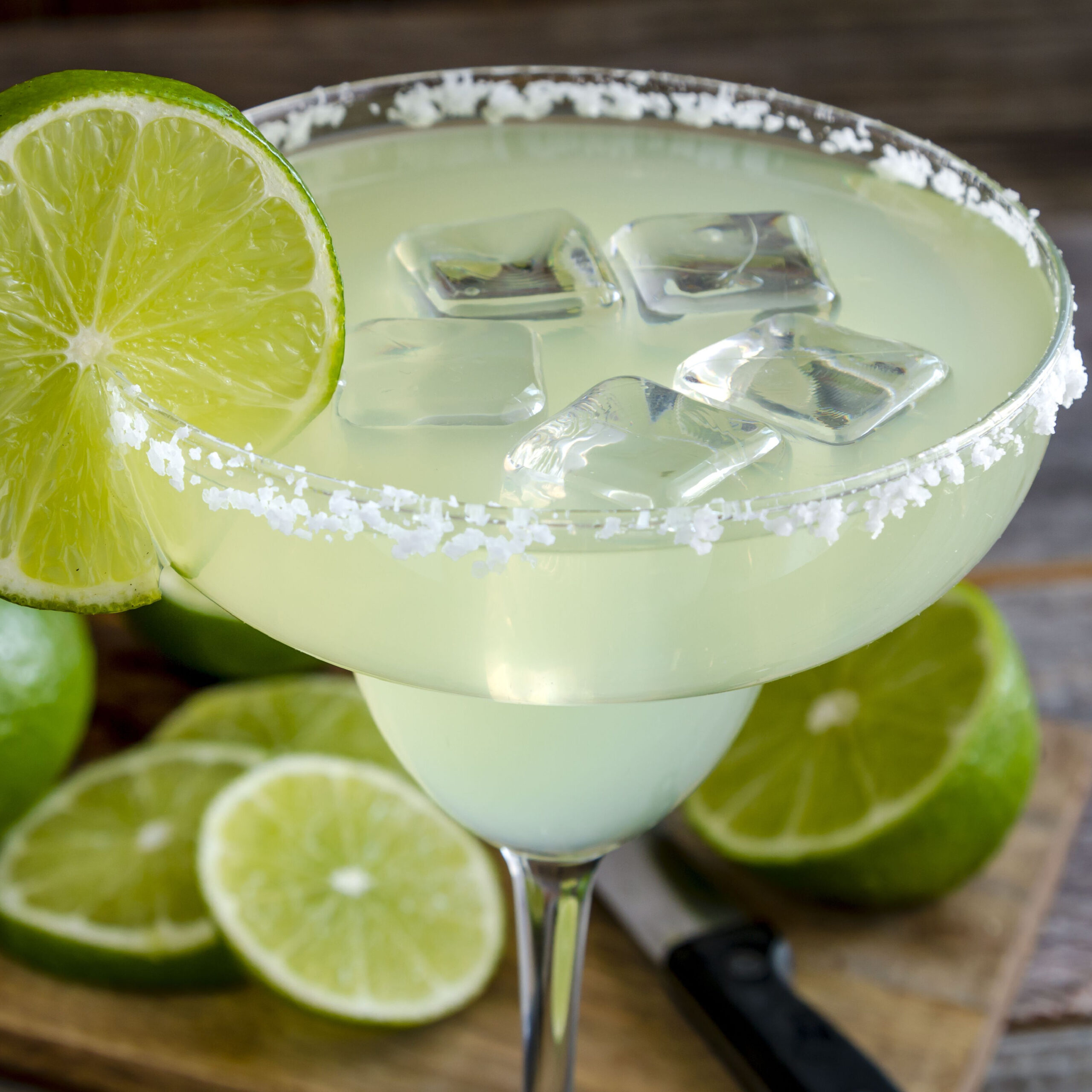 large margarita with lime