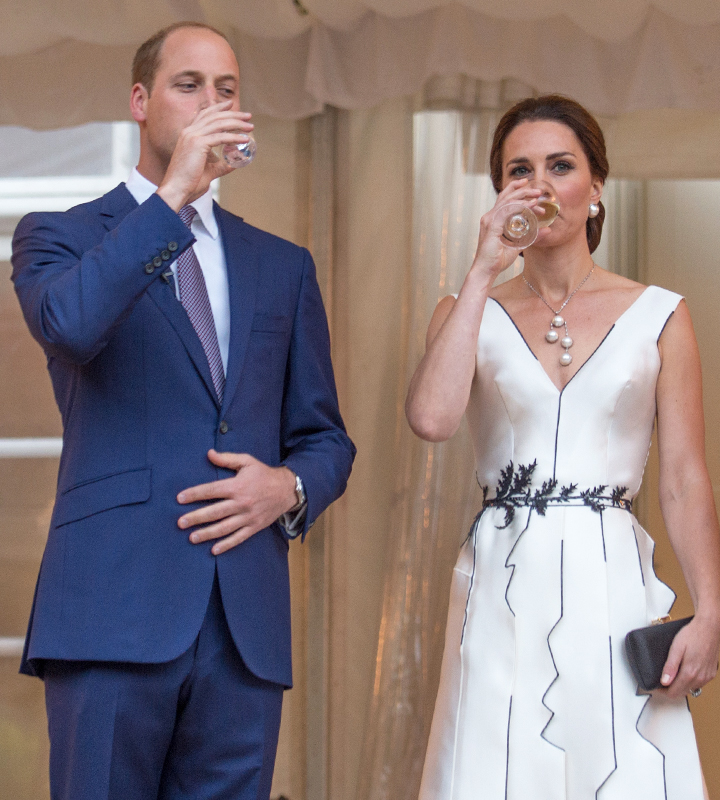 Kate Middleton looking upset with Prince William Queens Garden Party Warsaw