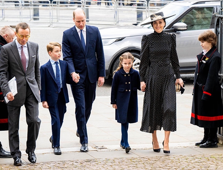 Prince William and Kate Middleton walk in public with their kids