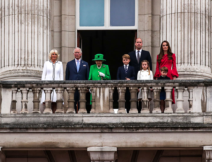 Queen Elizabeth Platinum Jubilee Buckingham Palace balcony