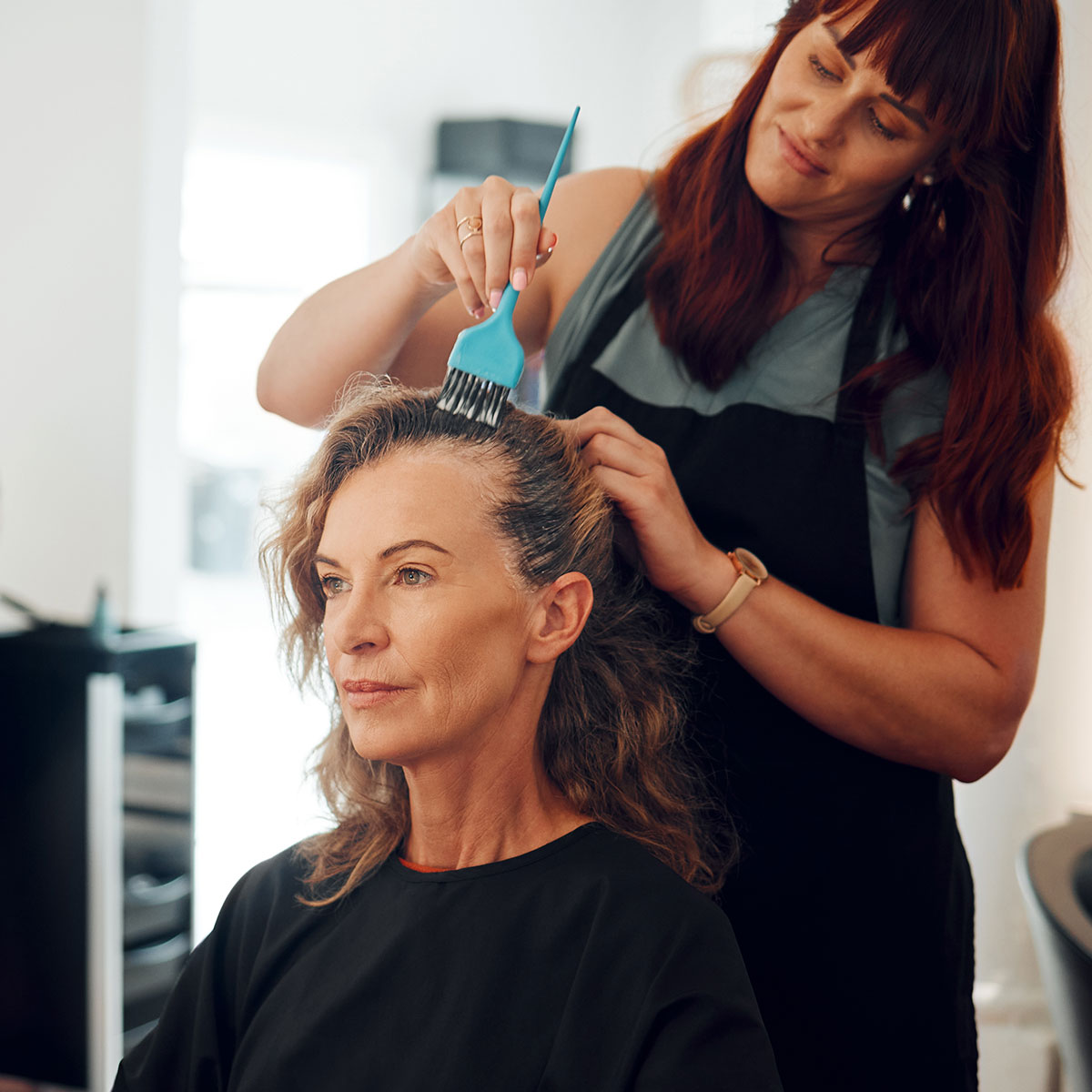 woman-getting-hair-dyed