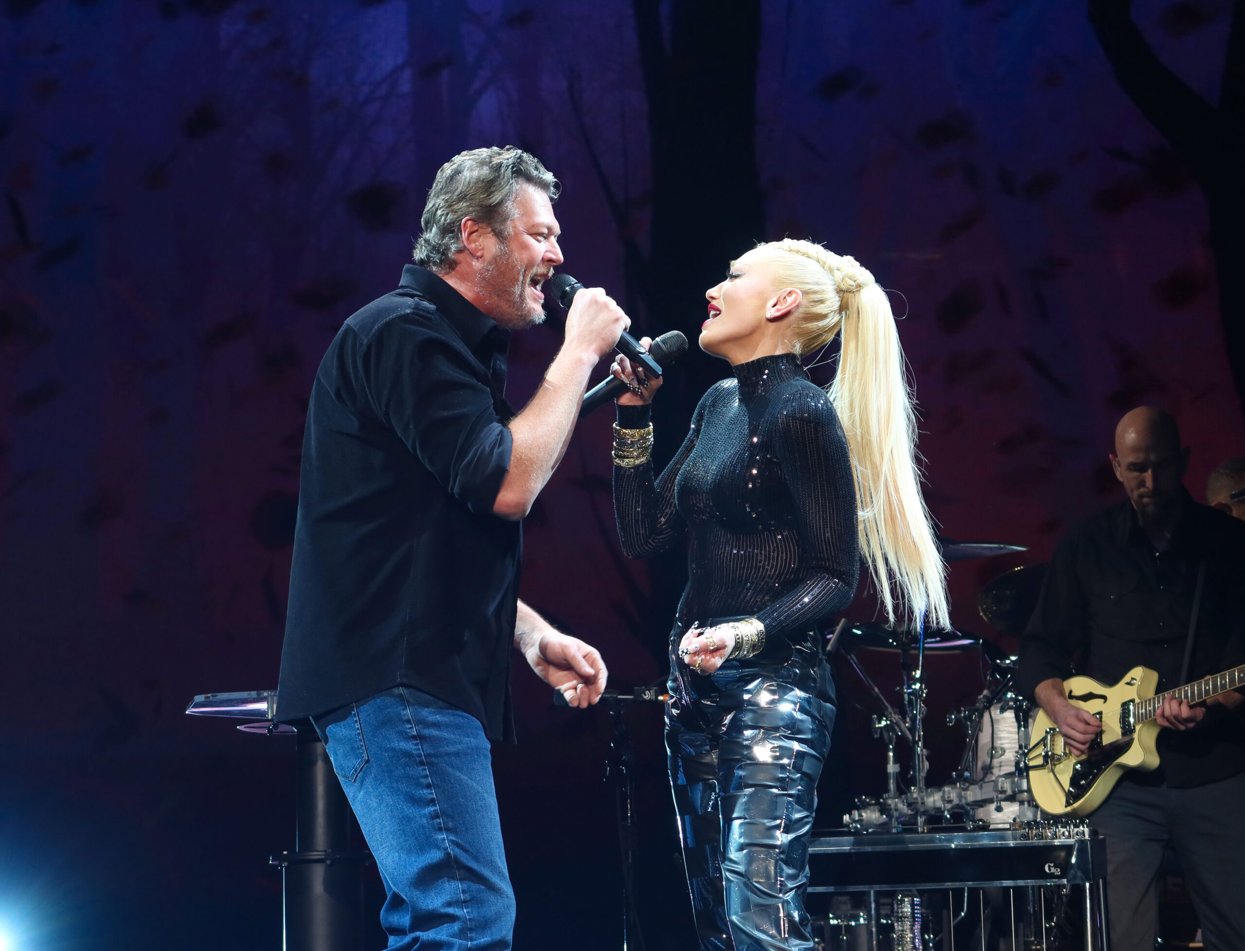 Bud Light Super Bowl Music Fest w/ Blake Shelton & Gwen Stefani