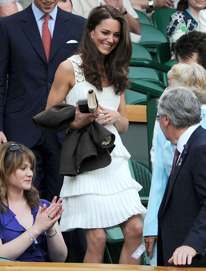 kate middleton 2011 wimbledon tiered white dress stands