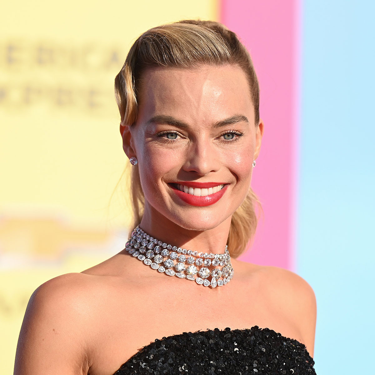 Fans Can’t Believe Margot Robbie Didn’t Wear Pink To The ‘barbie’ Premiere ‘shocking That She’s