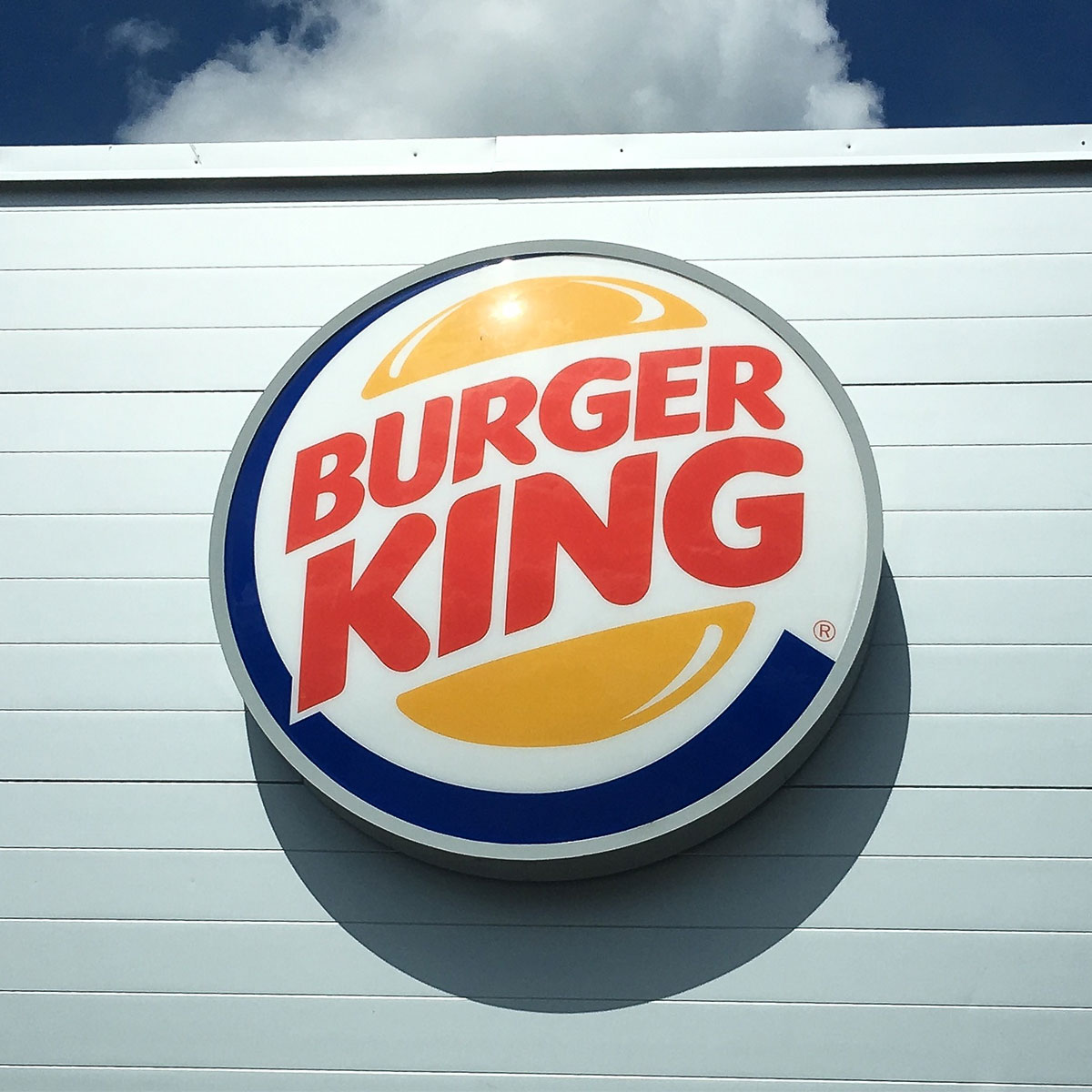 burger king logo isolated white background