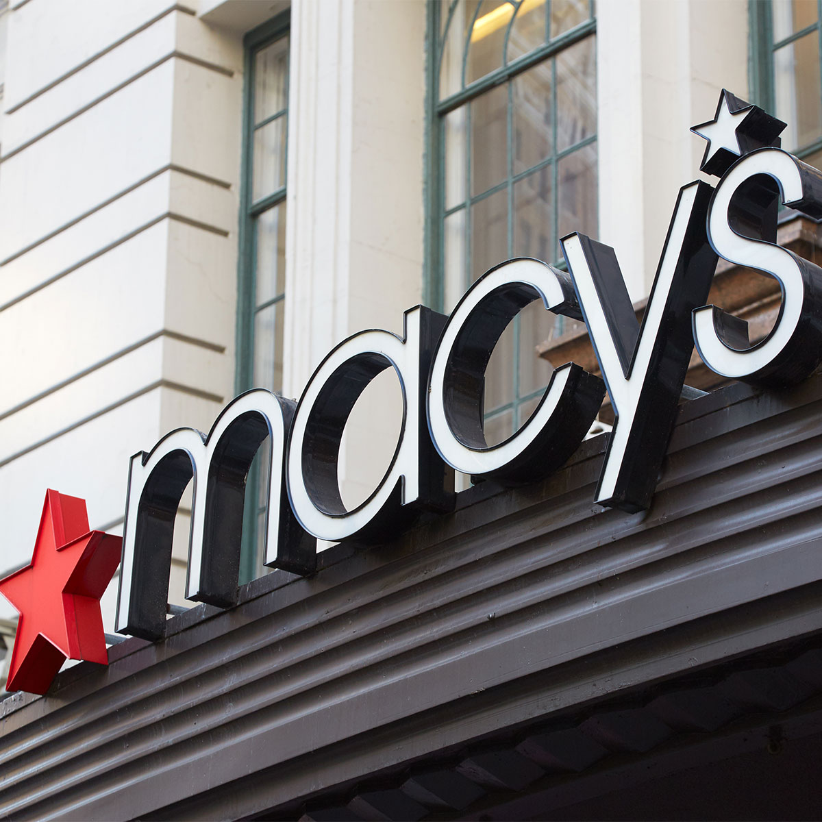 Shop Up to 60% Off Clearance During Macy's Lowest Prices of the