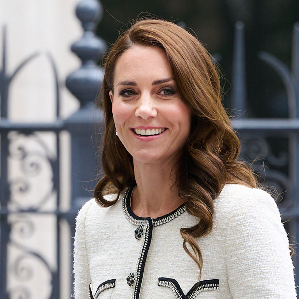 Kate Middleton Wows in White At National Portrait Gallery Reopening