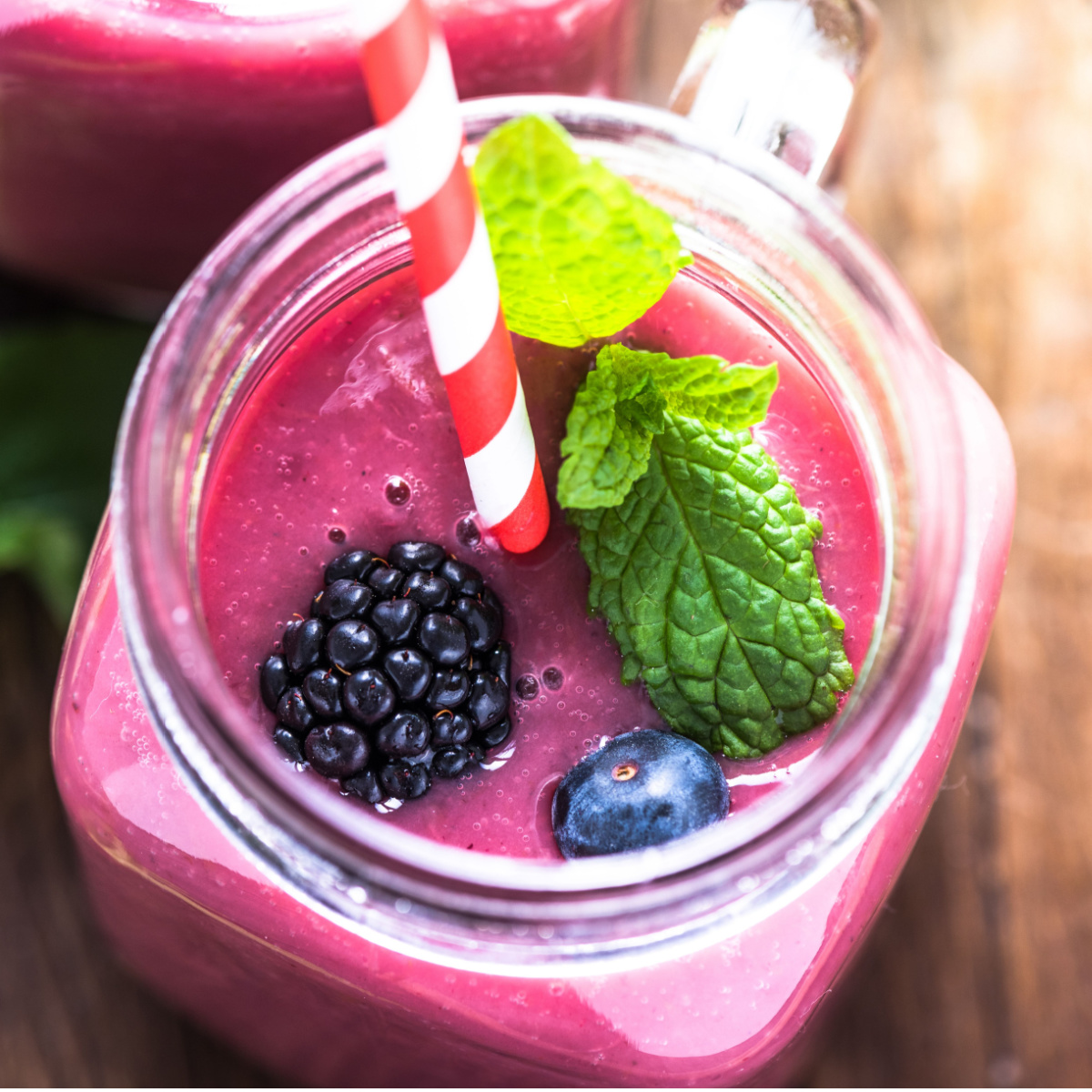 blueberry smoothie in mason jar