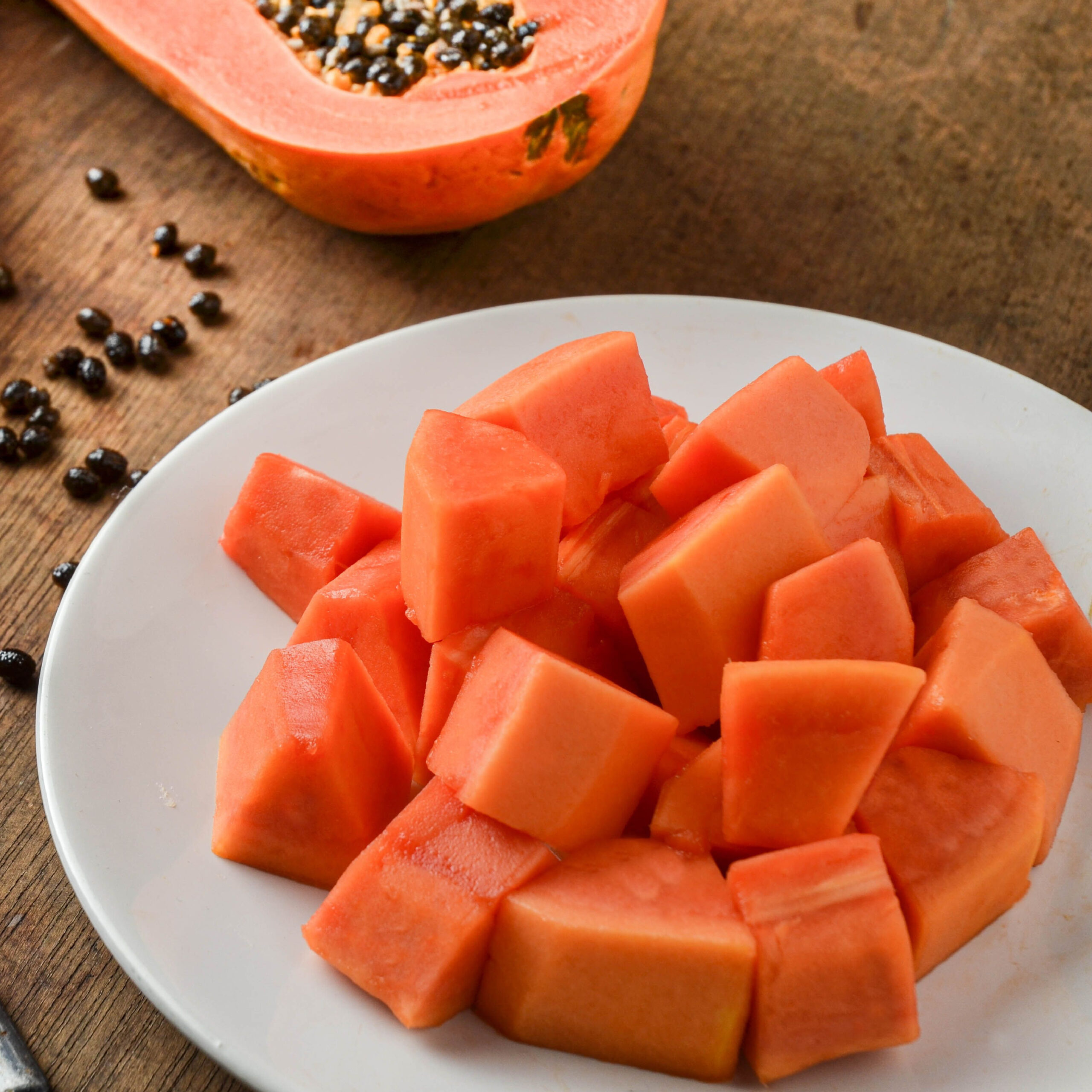 chopped papaya in bowl