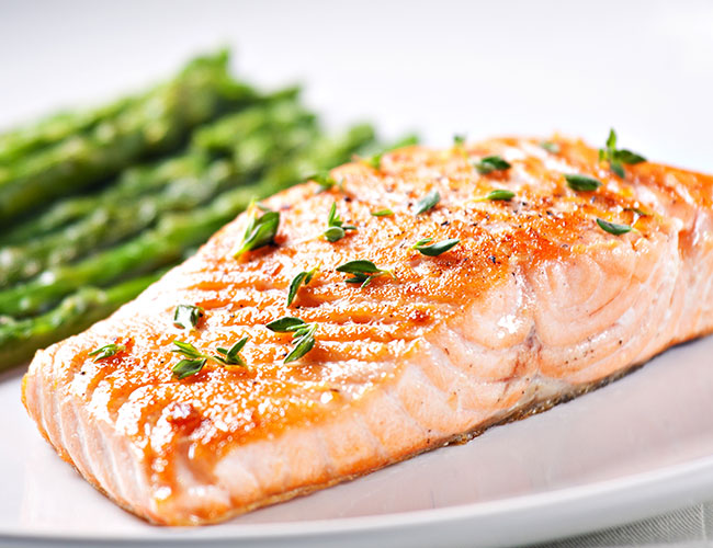 salmon filet with asparagus