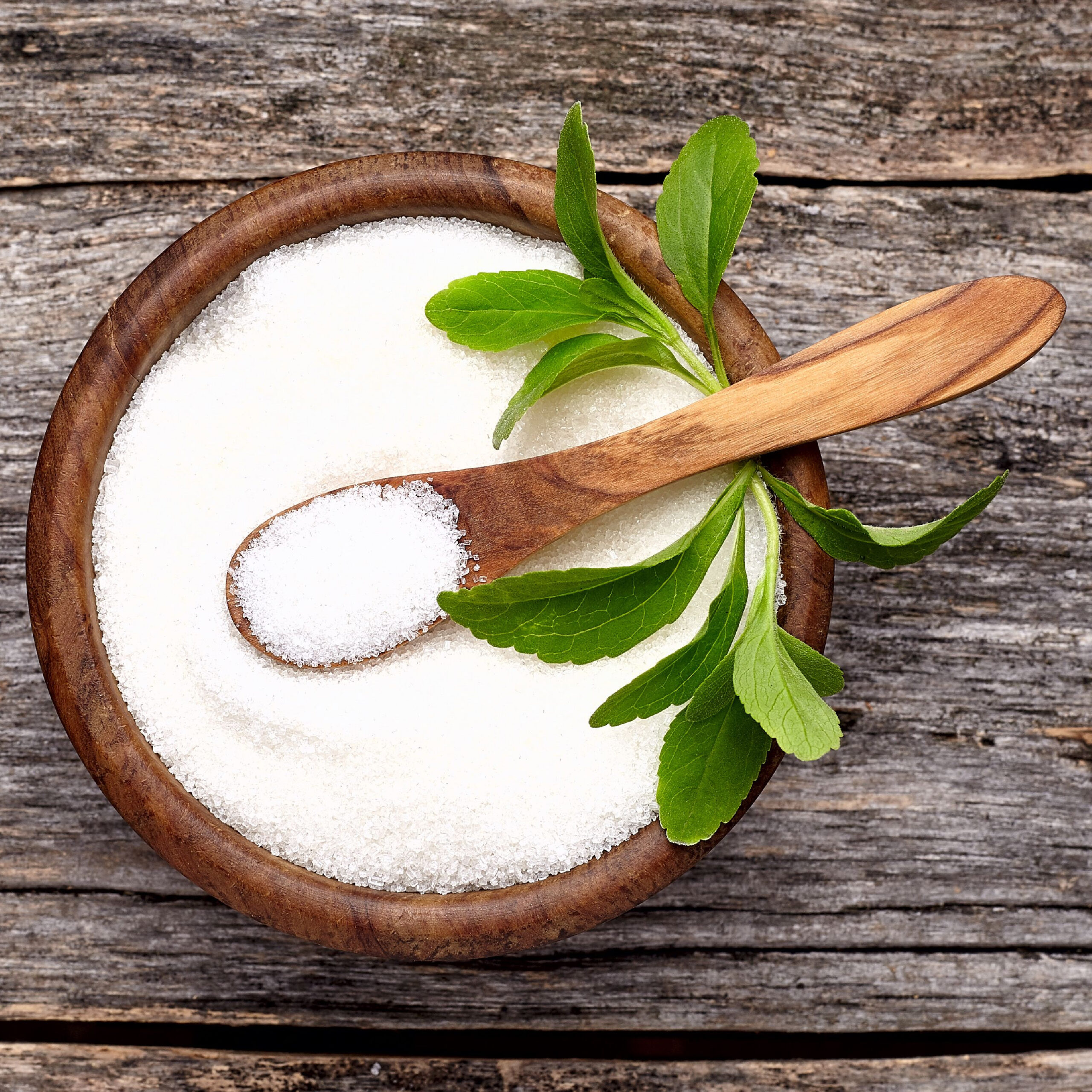 bowl of stevia with wooden spoon