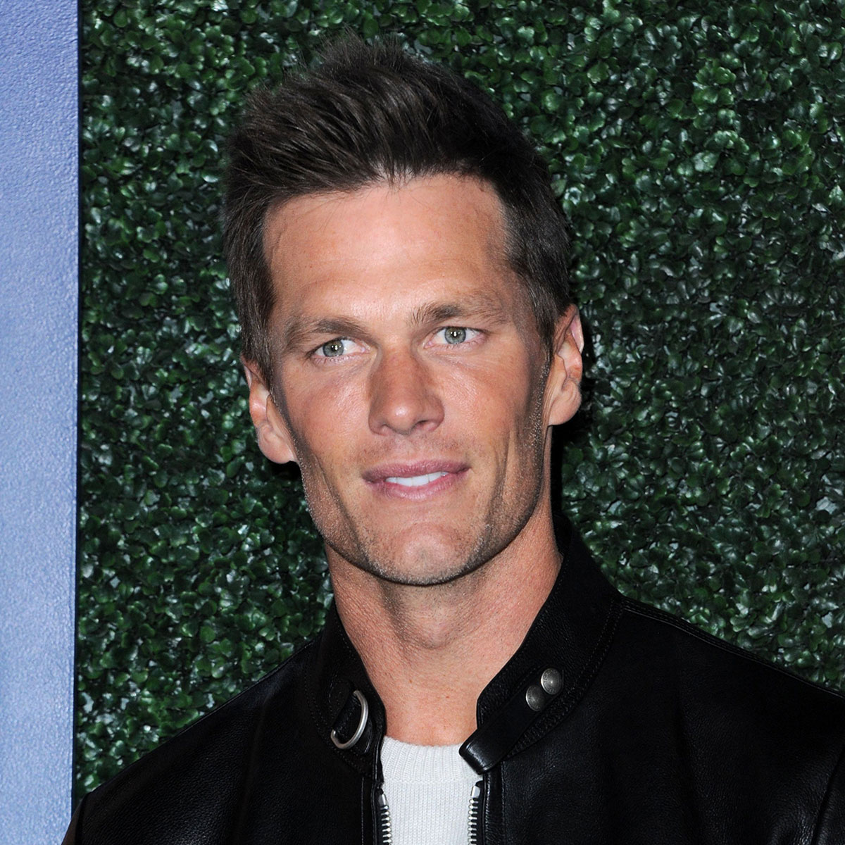 Tom Brady Hits The Red Carpet With His '80 For Brady' Co-Stars