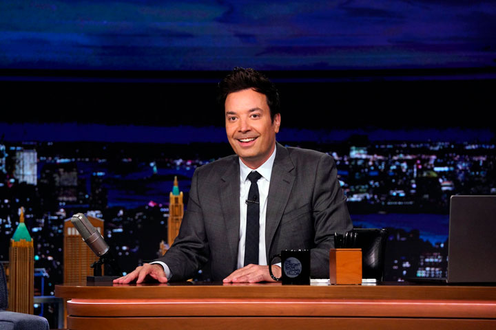 Jimmy Fallon on The Tonight Show desk