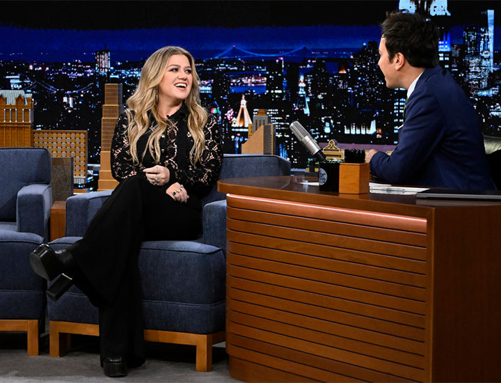 Kelly Clarkson Jimmy Fallon October 13 2023