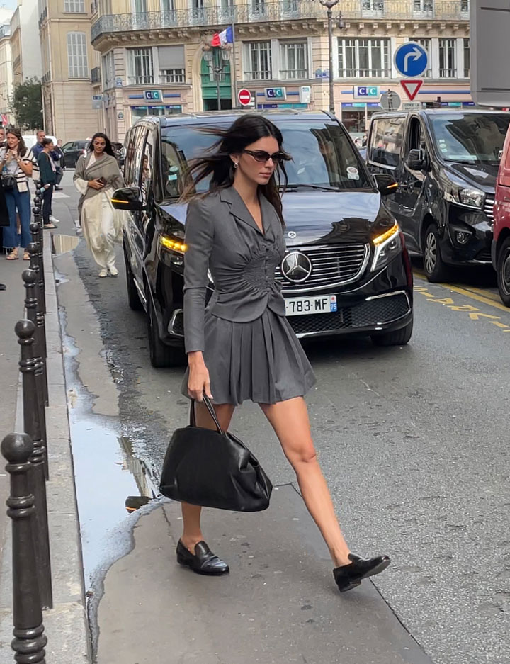 Kendall Jenner Leggings Travel Outfit