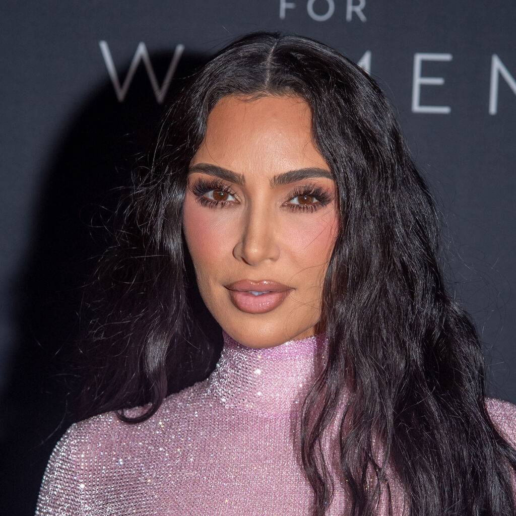 Kim Kardashian Looks 'Unrecognizable' In New Buzz Cut