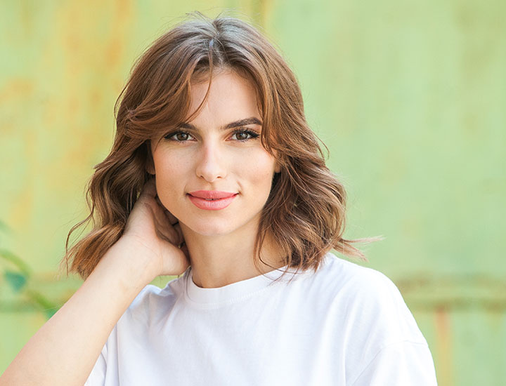 woman-healthy-wavy-hair