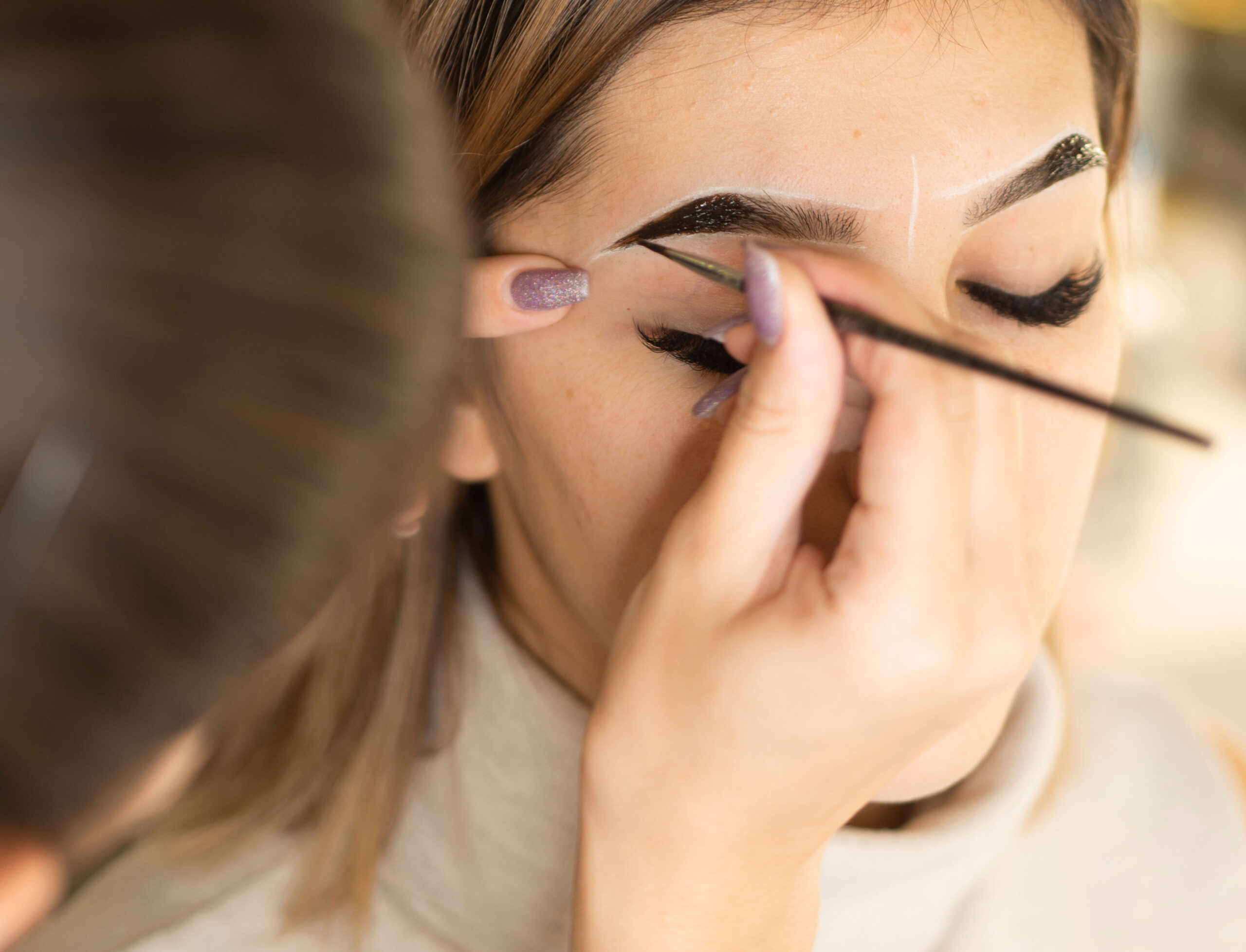 close-up-eyebrow-tint