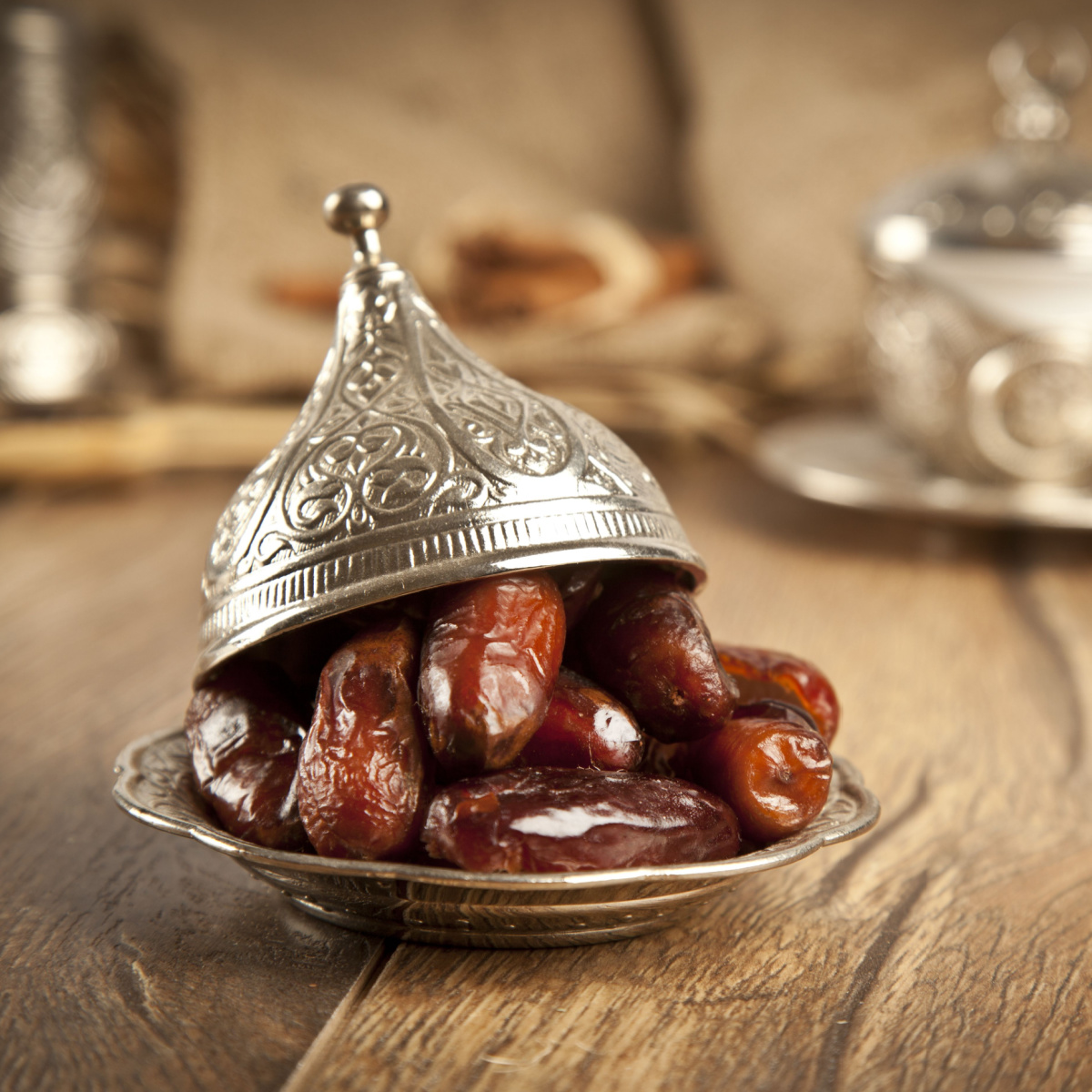 a plate of medjool dates