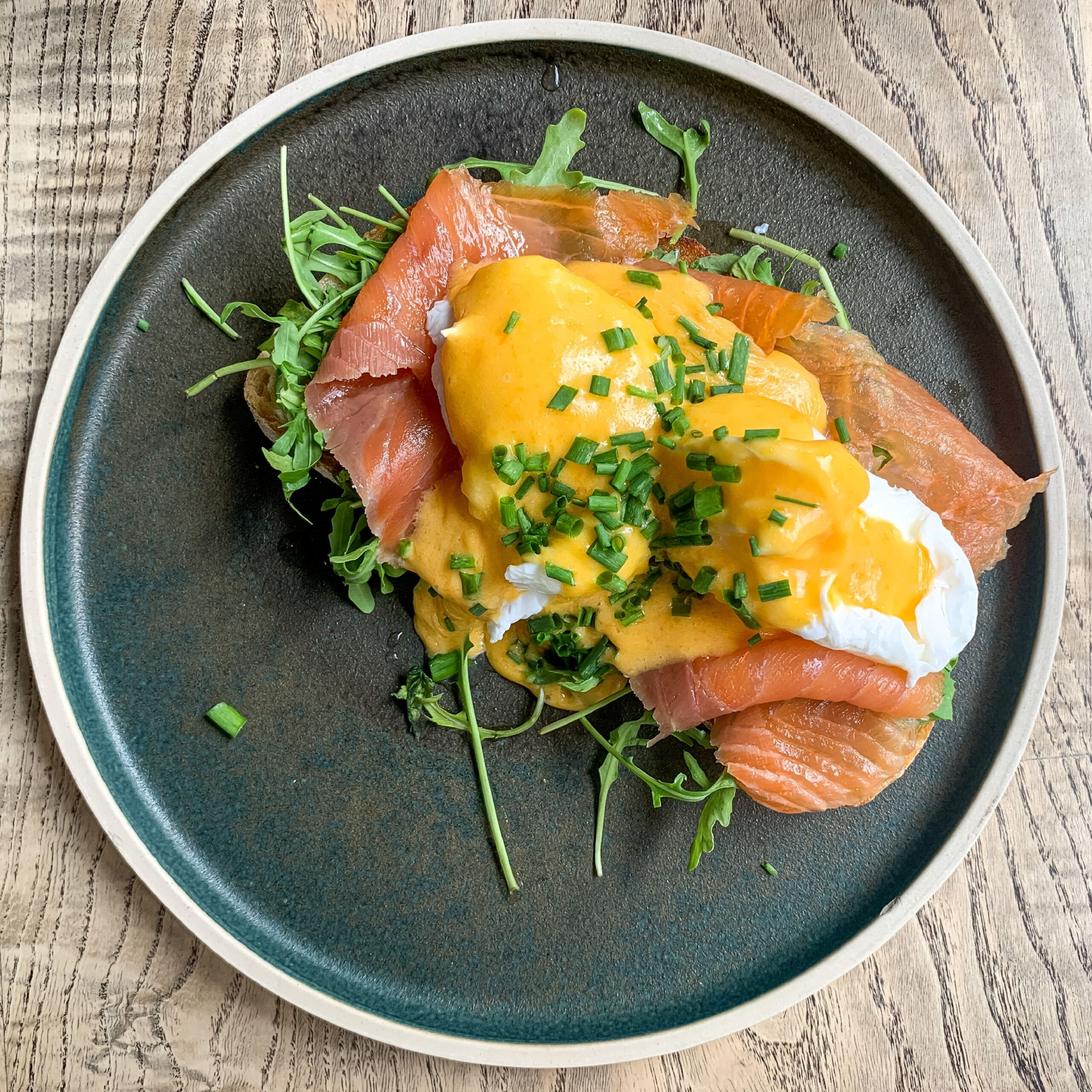 smoked salmon benedict