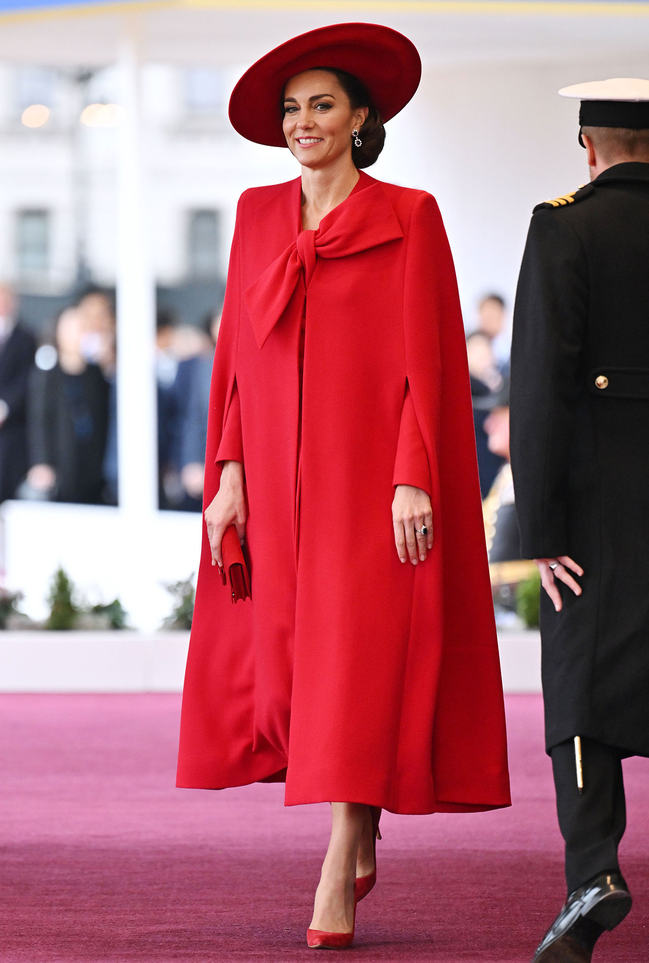 Kate Middleton red cape South Korean state visit