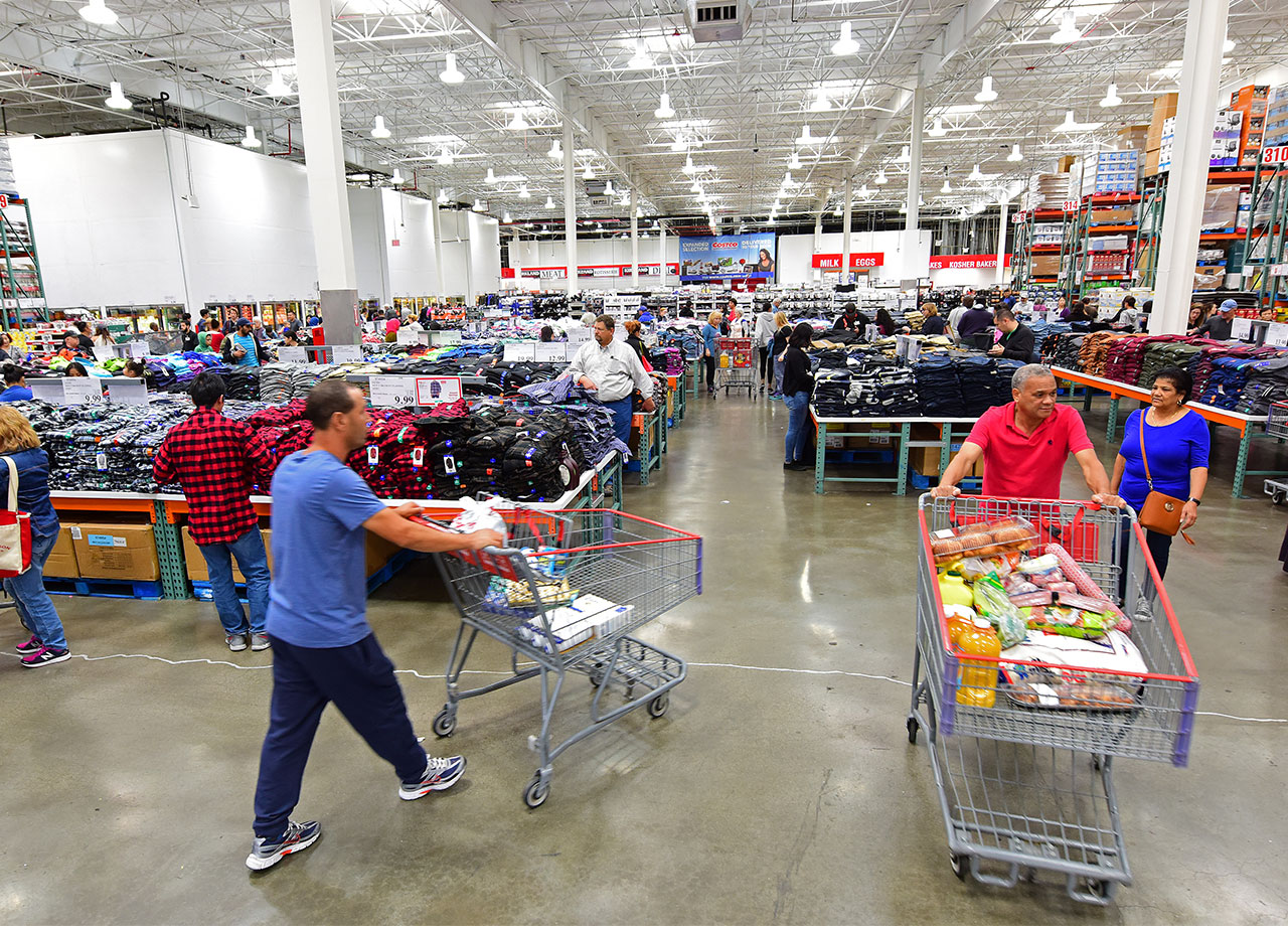 costco shoppers