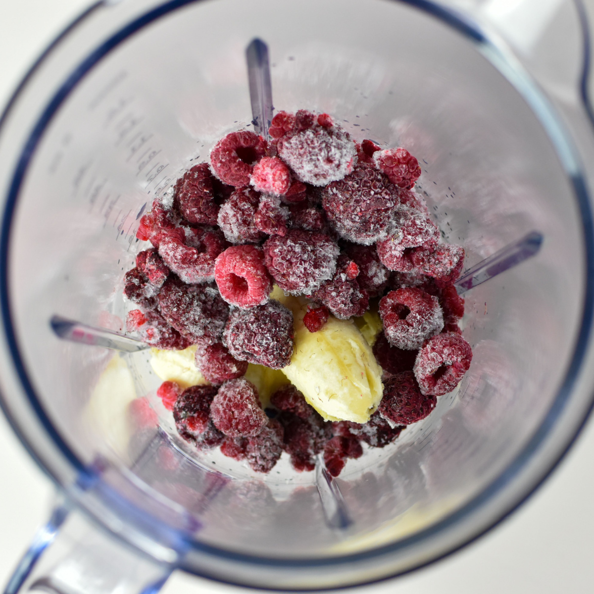 frozen fruits in blender