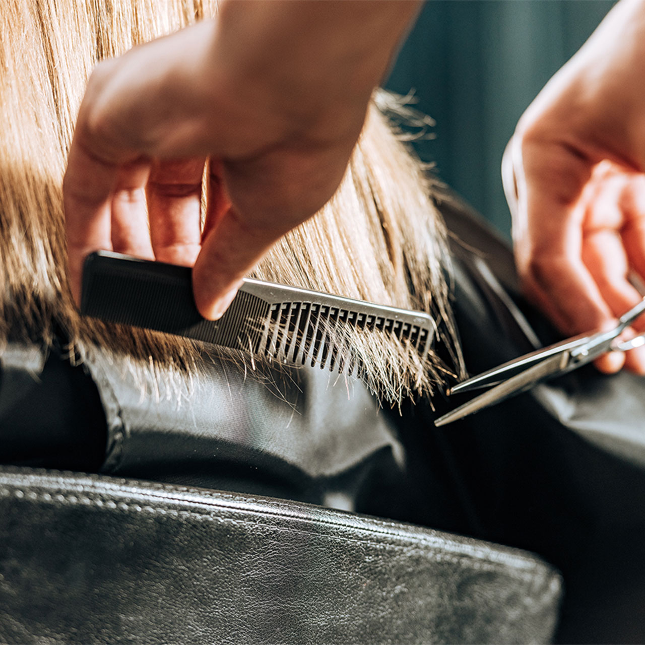 blonde-woman-haircut