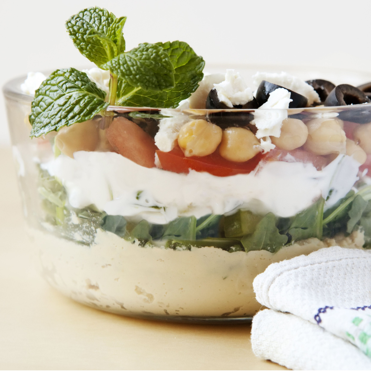 layered hummus dip