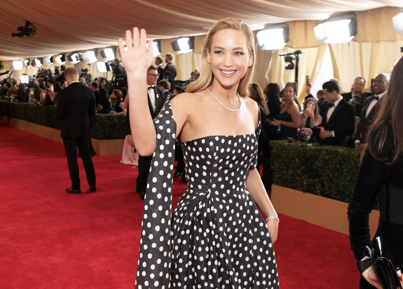 jennifer lawrence dior polka dot gown oscars