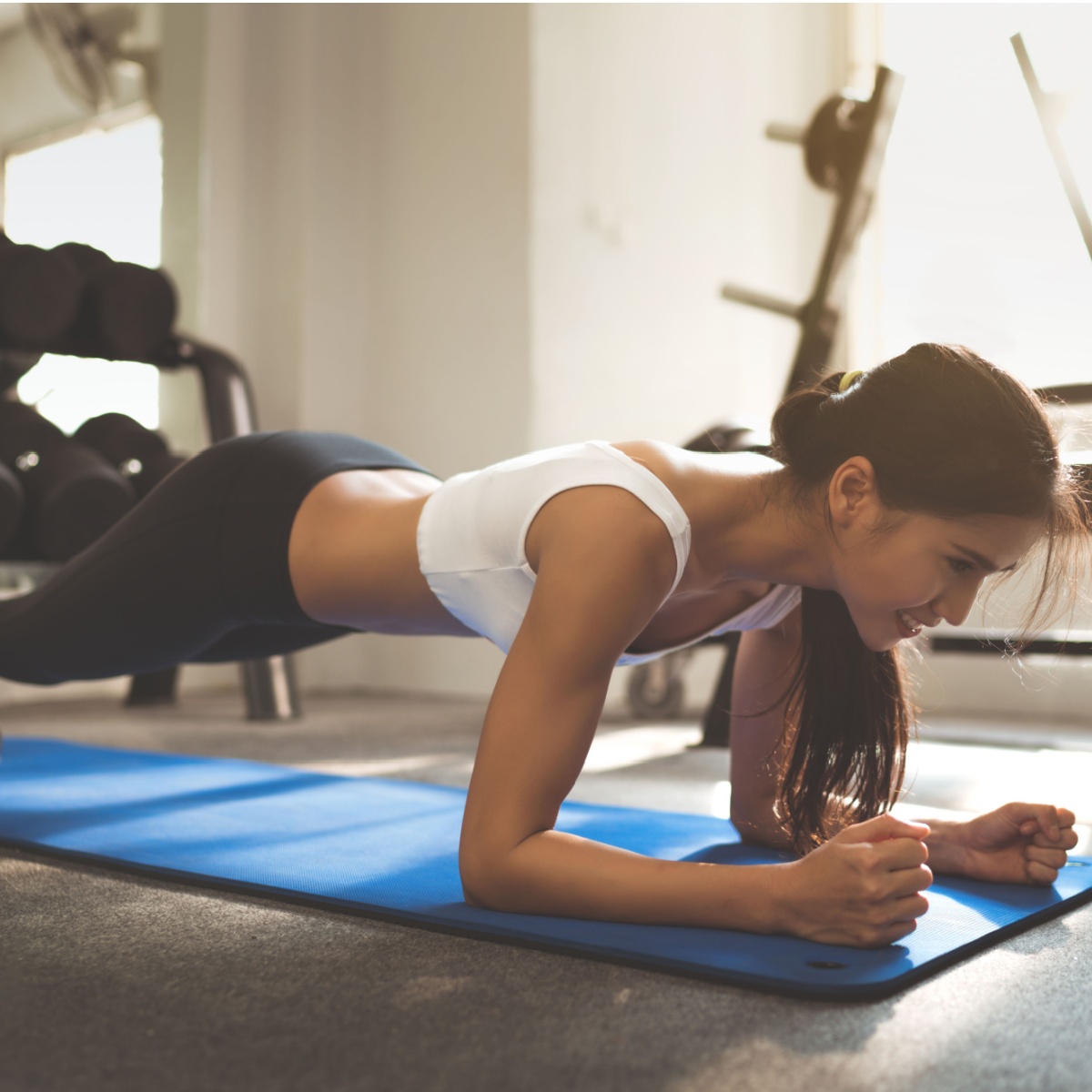 woman doing planks