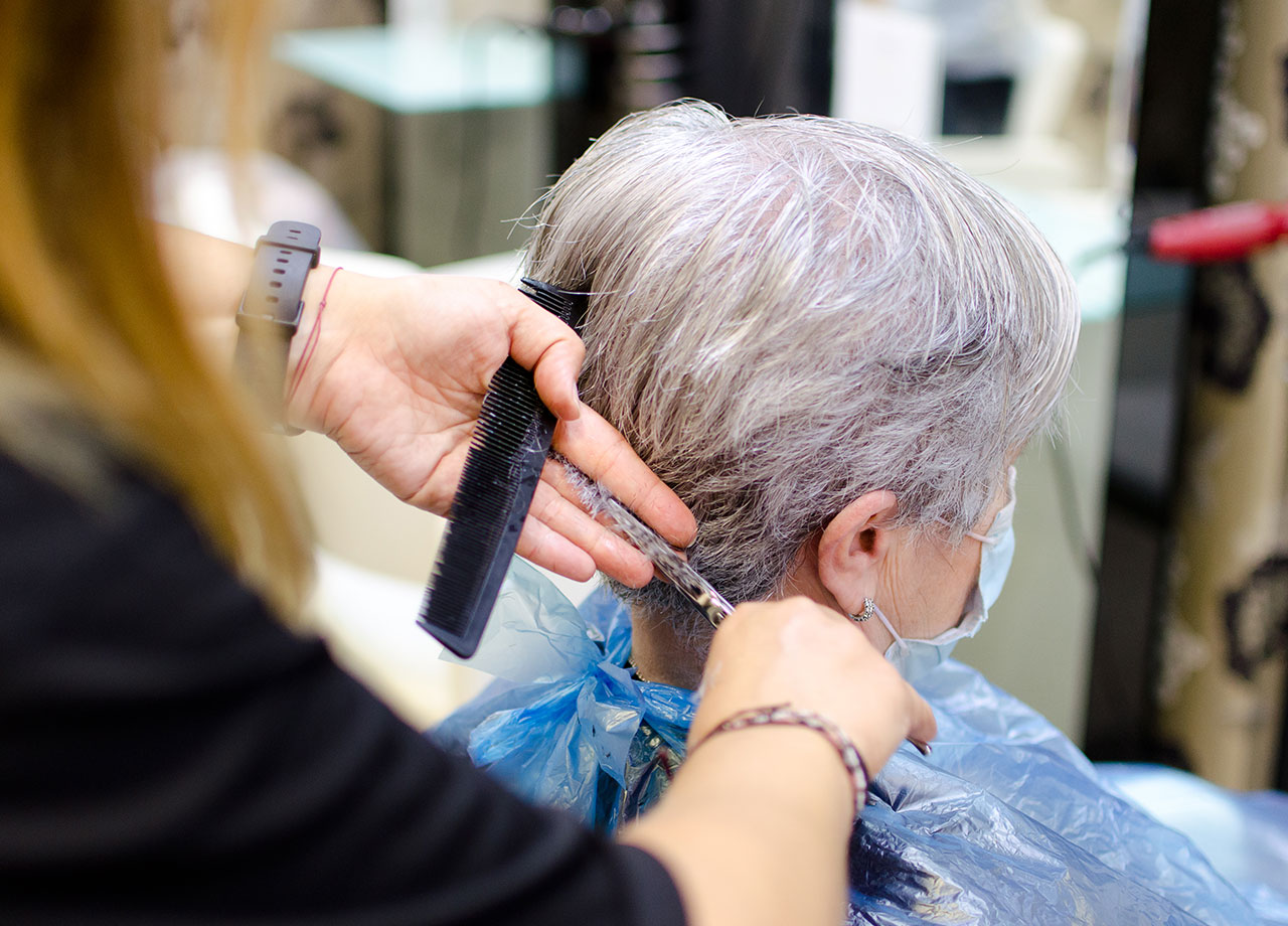 woman-flat-pixie-haircut