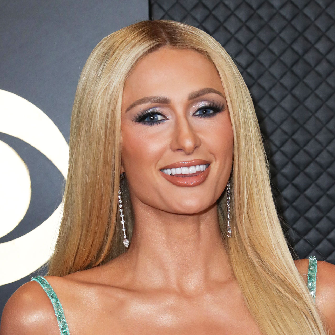 Paris Hilton Glows In An Off-The-Shoulder Corset Dress For Coachella As She  Opens Up About Partying As A Mom - SHEfinds