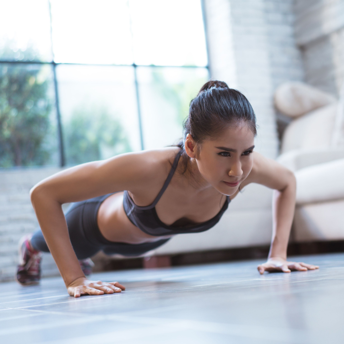 woman doing push up