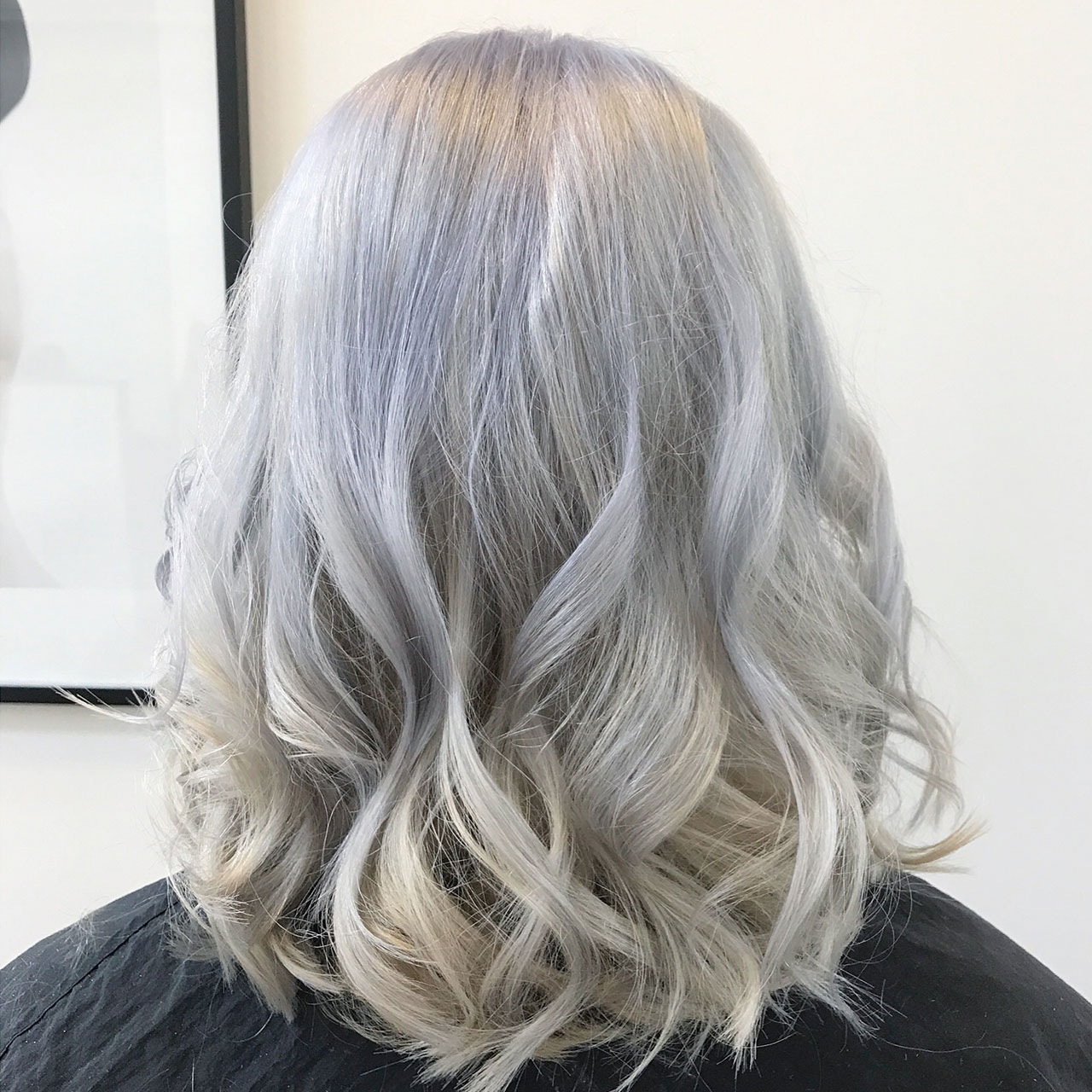 Stylists Share 4 Chic And Sleek Spring Bobs For Mature Women With Gray Hair  - SHEfinds