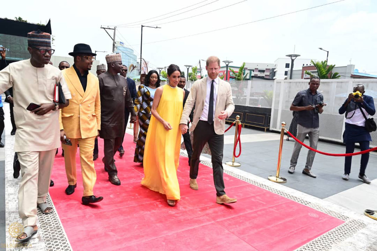 Meghan Markle Carolina Herrera yellow dress Nigeria