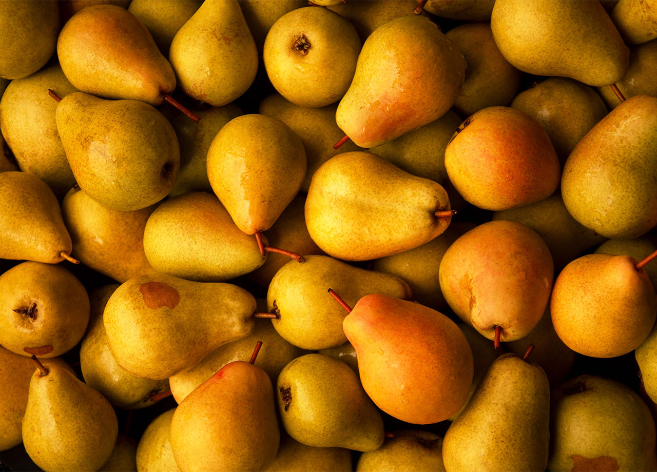 pile of pears