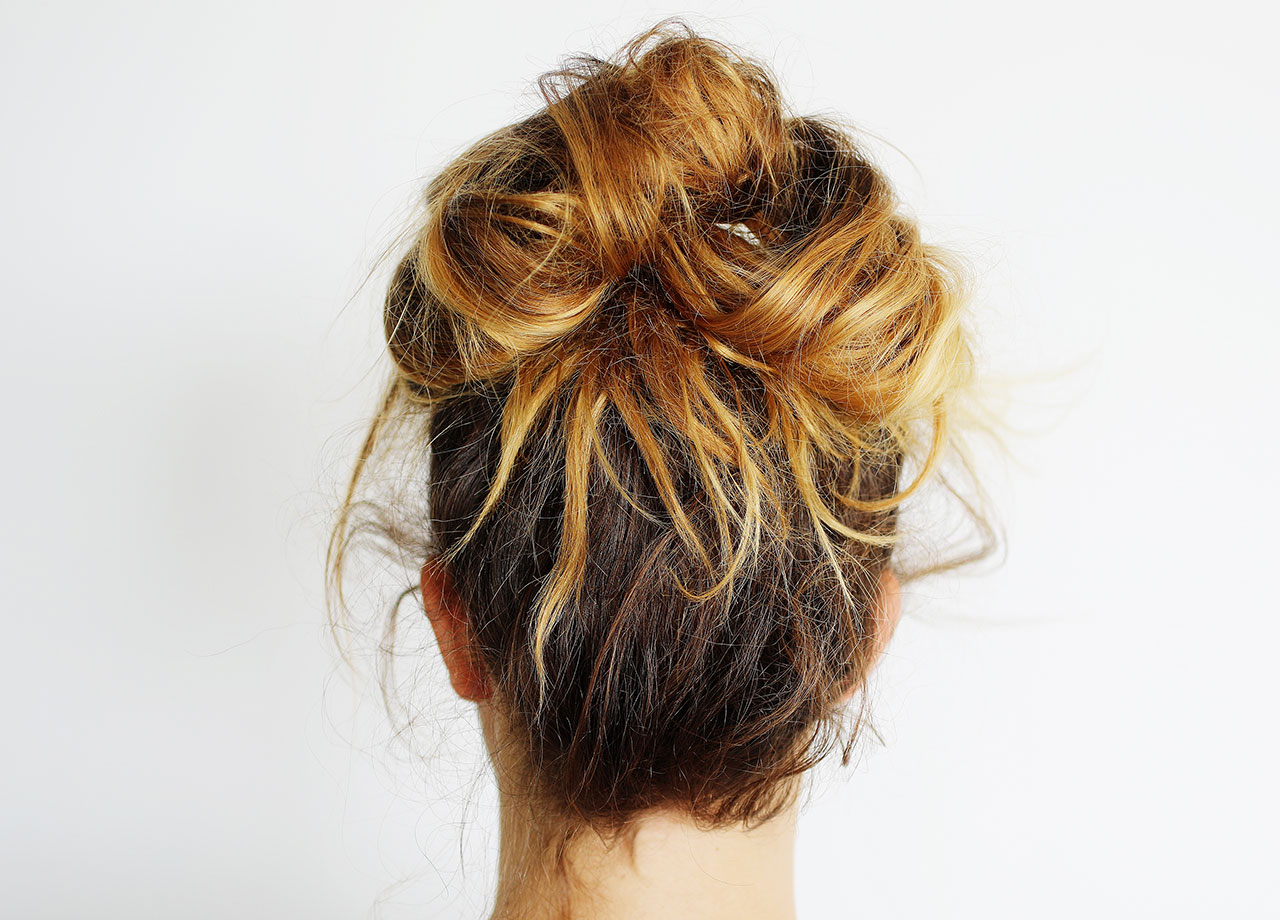 messy-top-bun