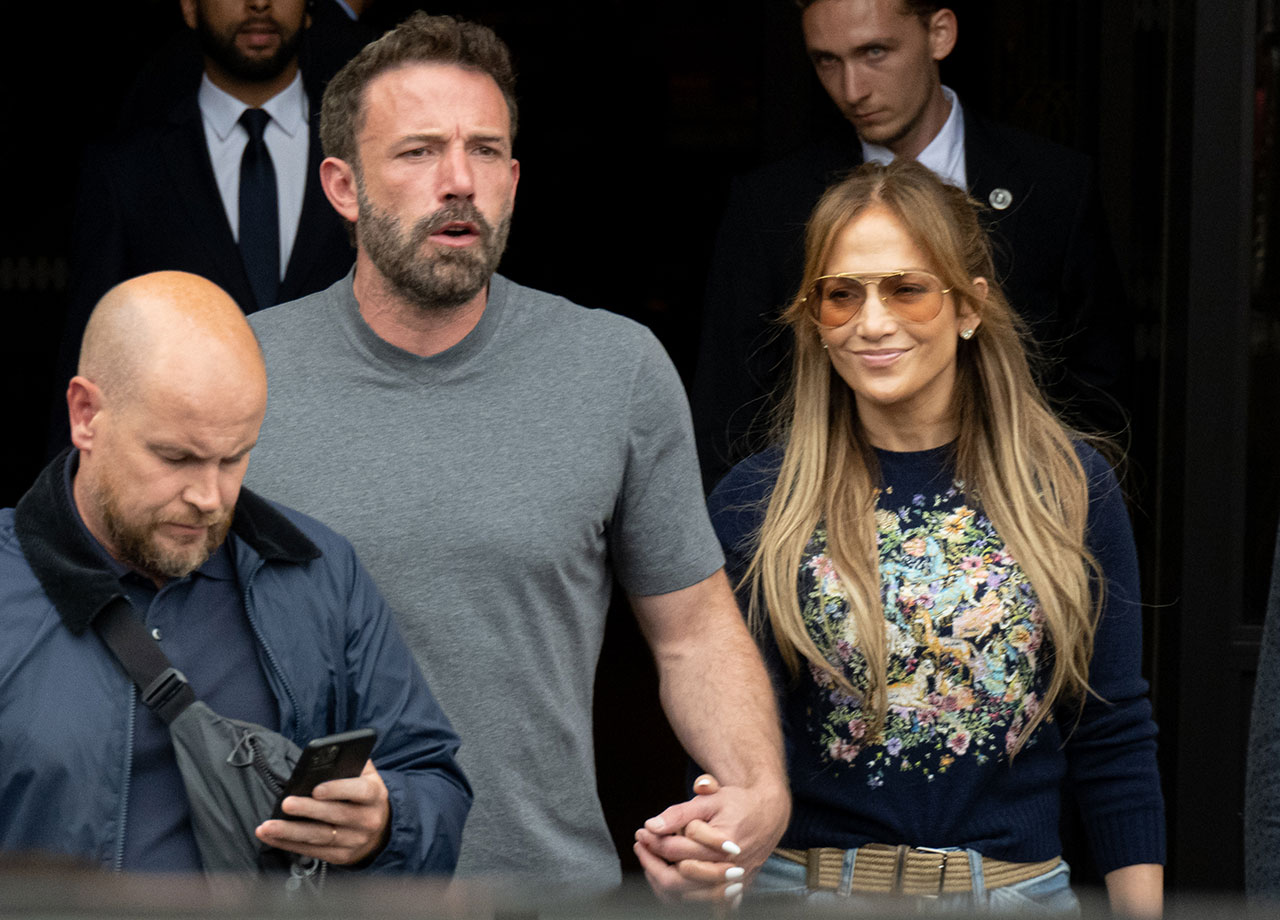 Ben Affleck and Jennifer Lopez honeymoon in Paris