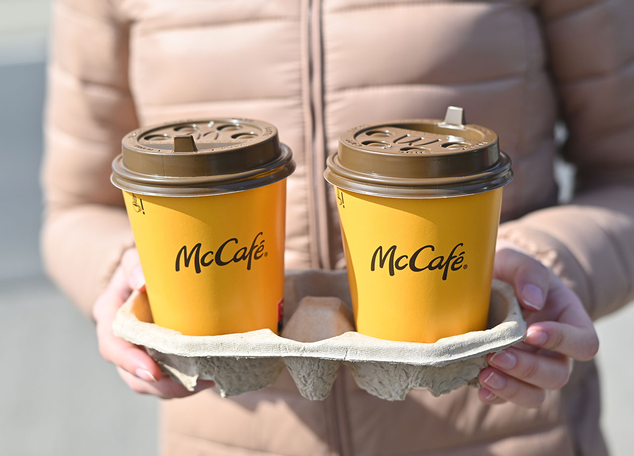 mcdonalds hot drinks mccafe in drink carrier
