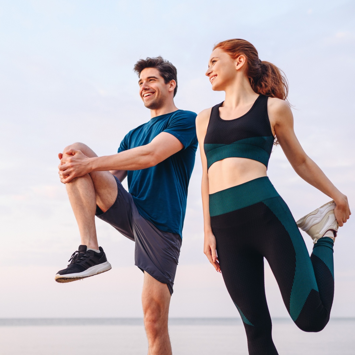 couple getting ready to run